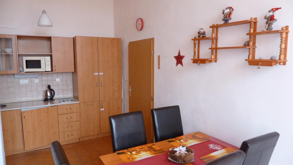 Almet Apartmanove Studio 206 Доновалы Экстерьер фото